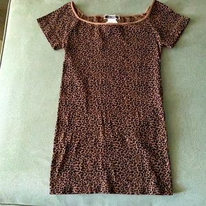 Nikibiki animal print top New with tag - one size